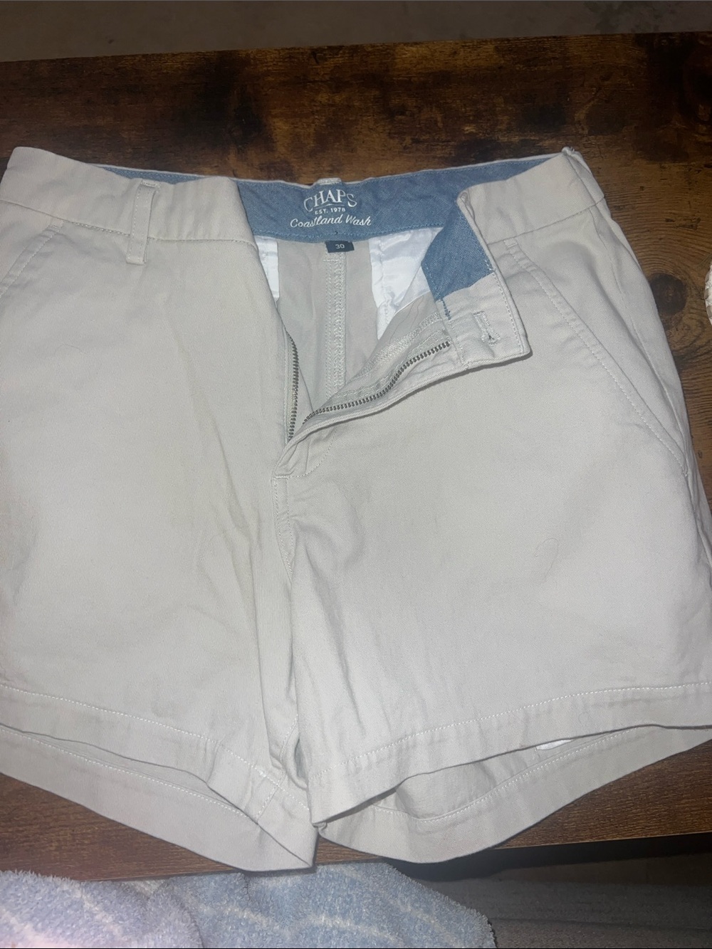 Chaps Men's Light Khaki Flat Front Shorts